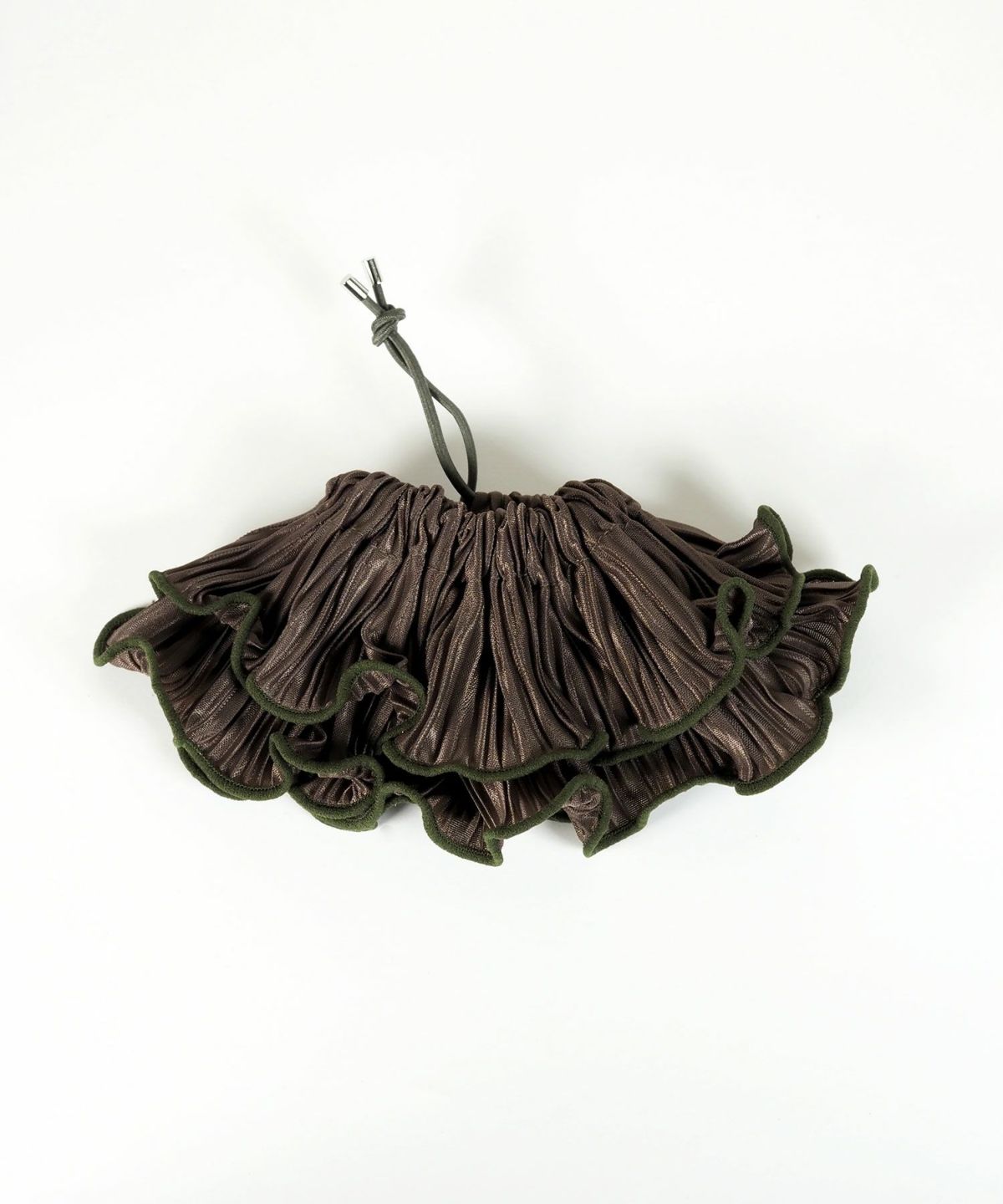 プリーツラインシュシュット