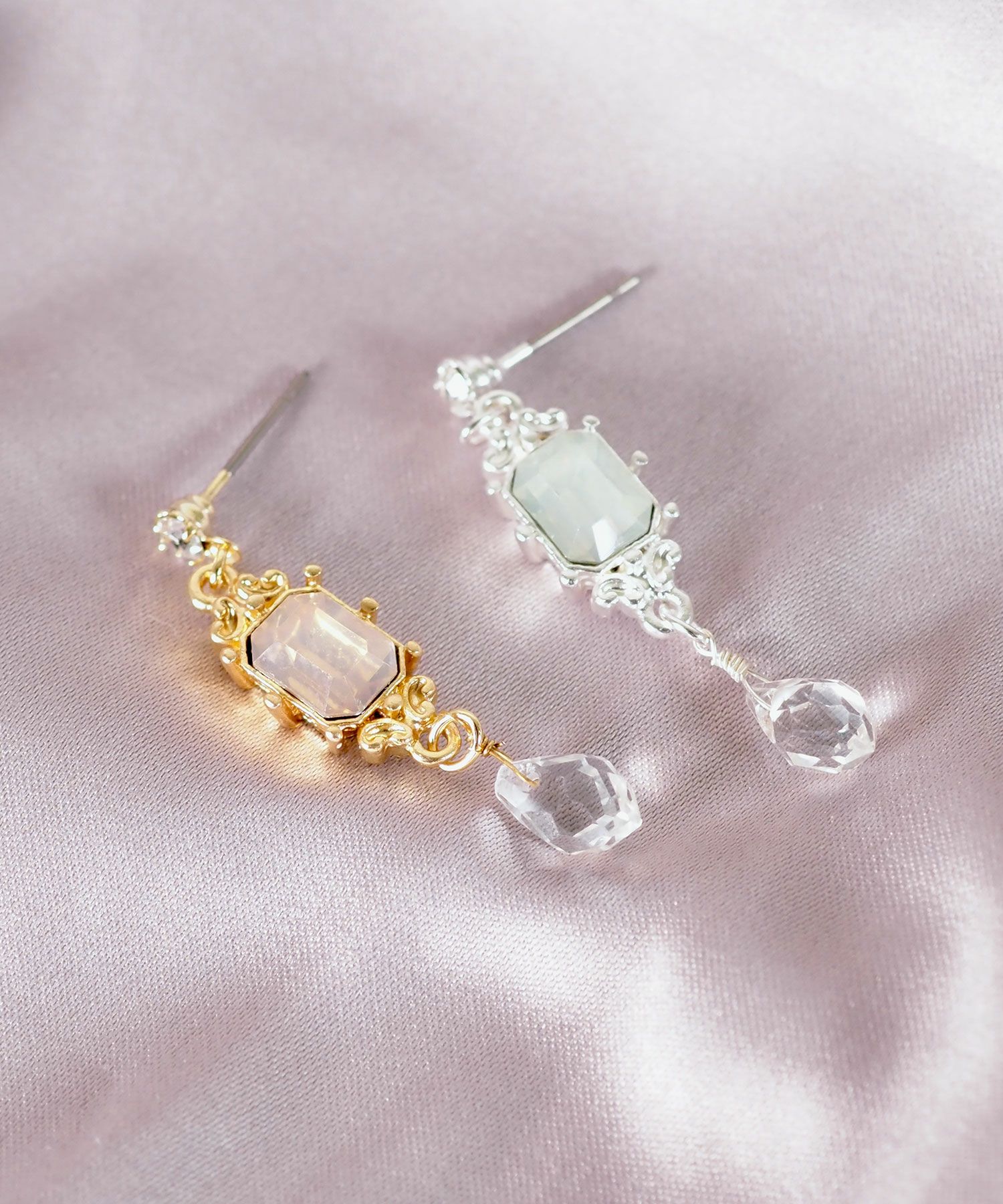 オーロラストーンピアス【Stella Aura】