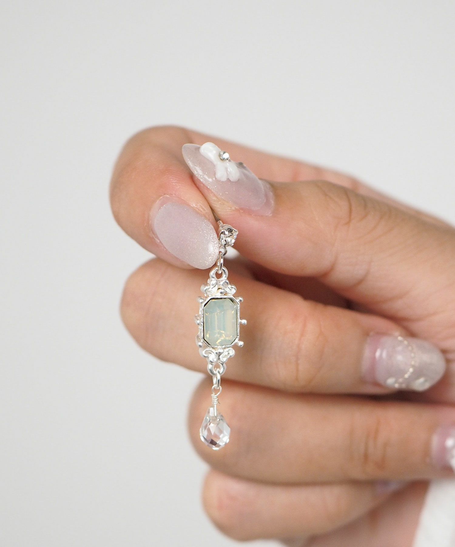 オーロラストーンピアス【Stella Aura】