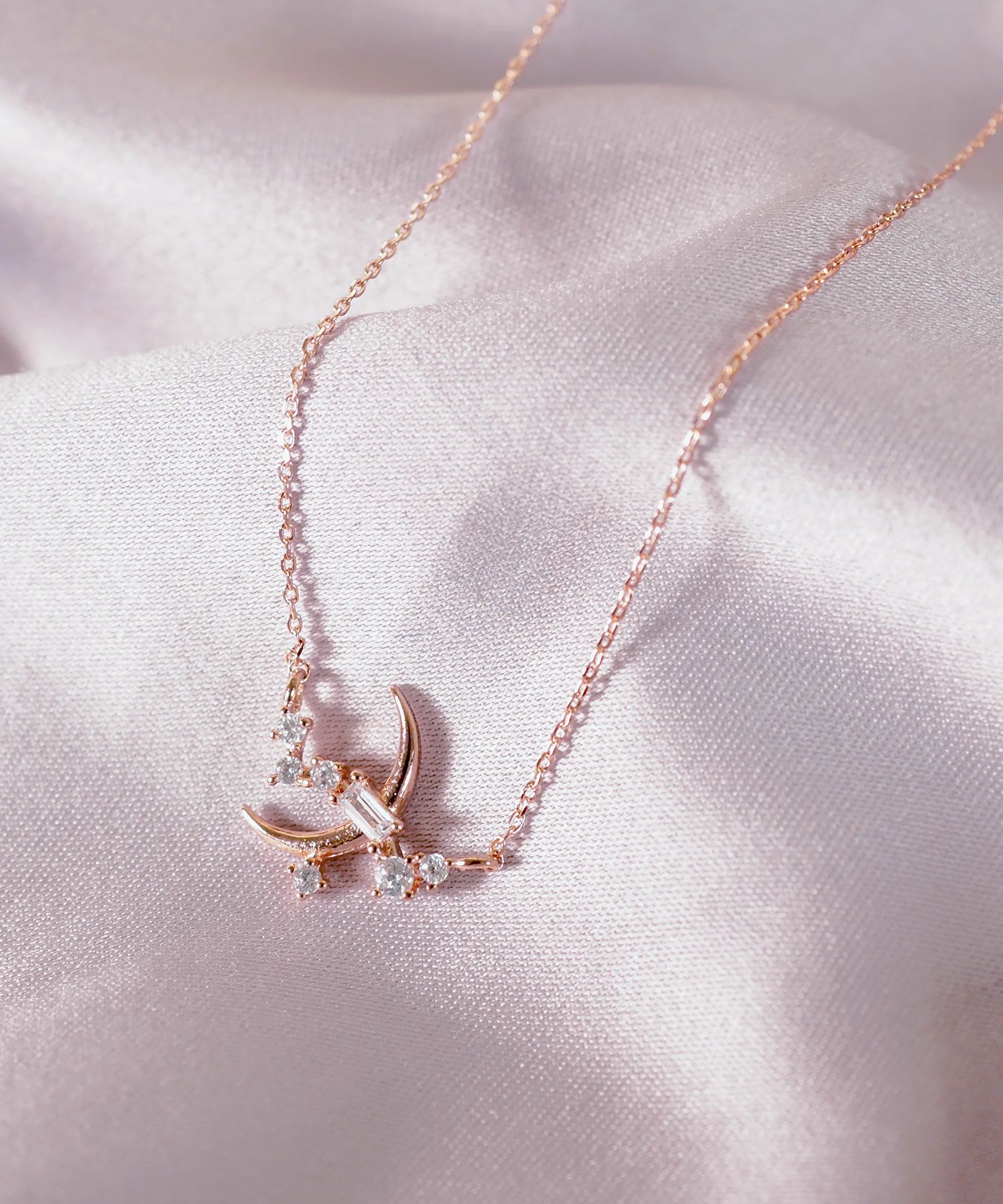 キュービックムーンネックレス【Stella Aura】