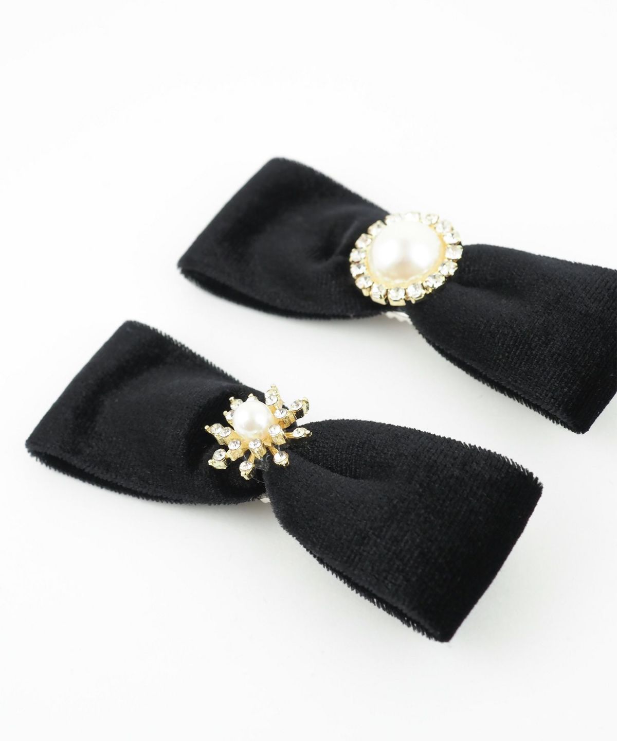 ビジューベロアリボンヘアクリップ