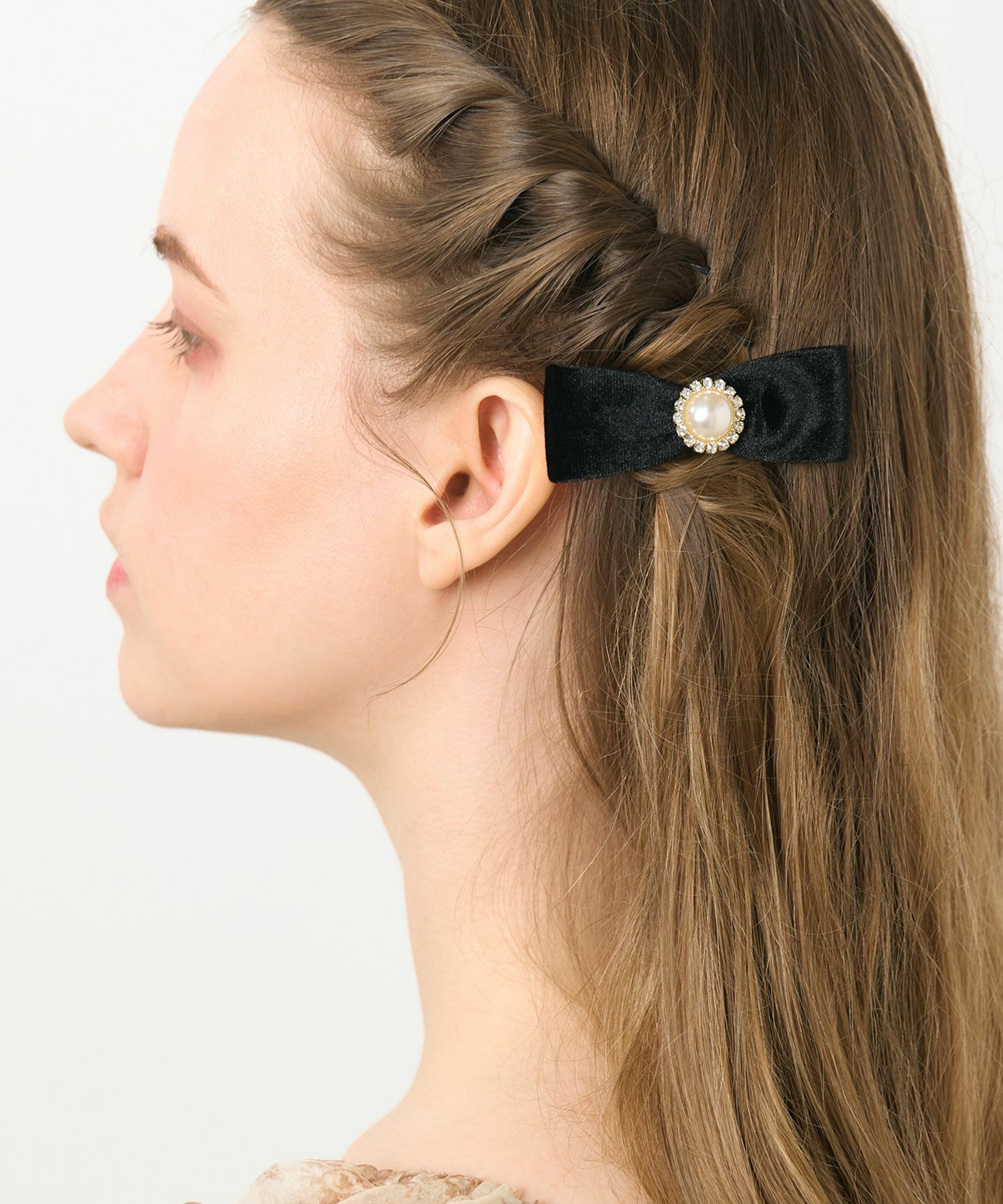 ビジューベロアリボンヘアクリップ