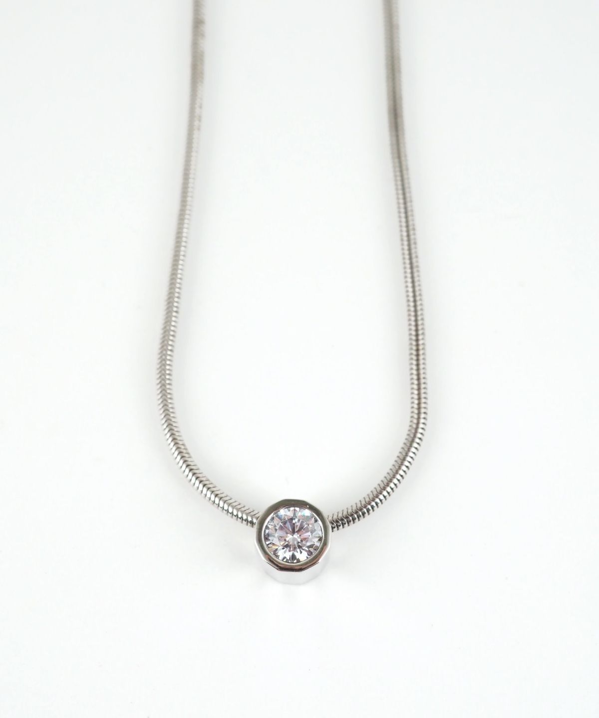 ジルコニアポイントスネークネックレス