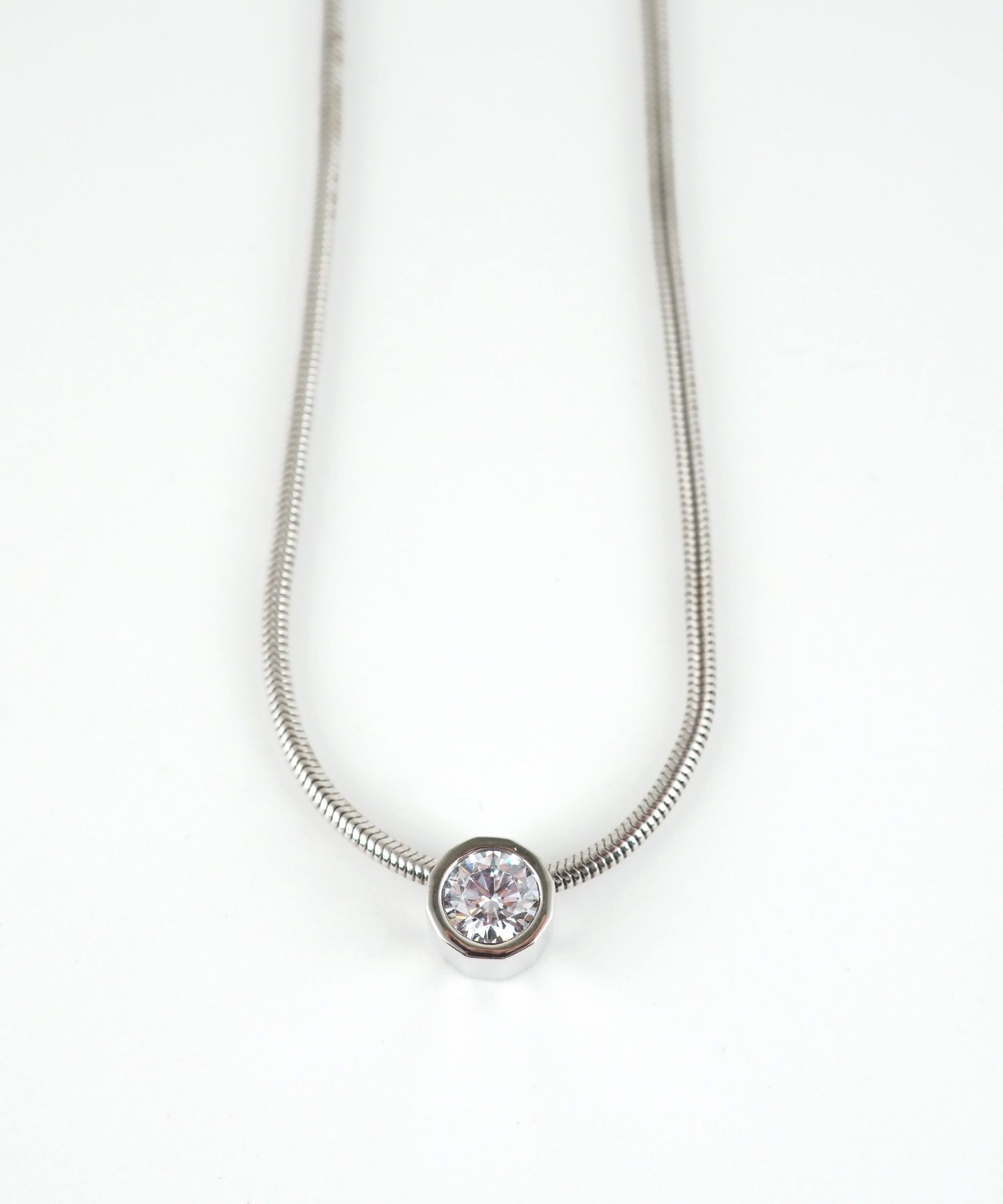 ジルコニアポイントスネークネックレス