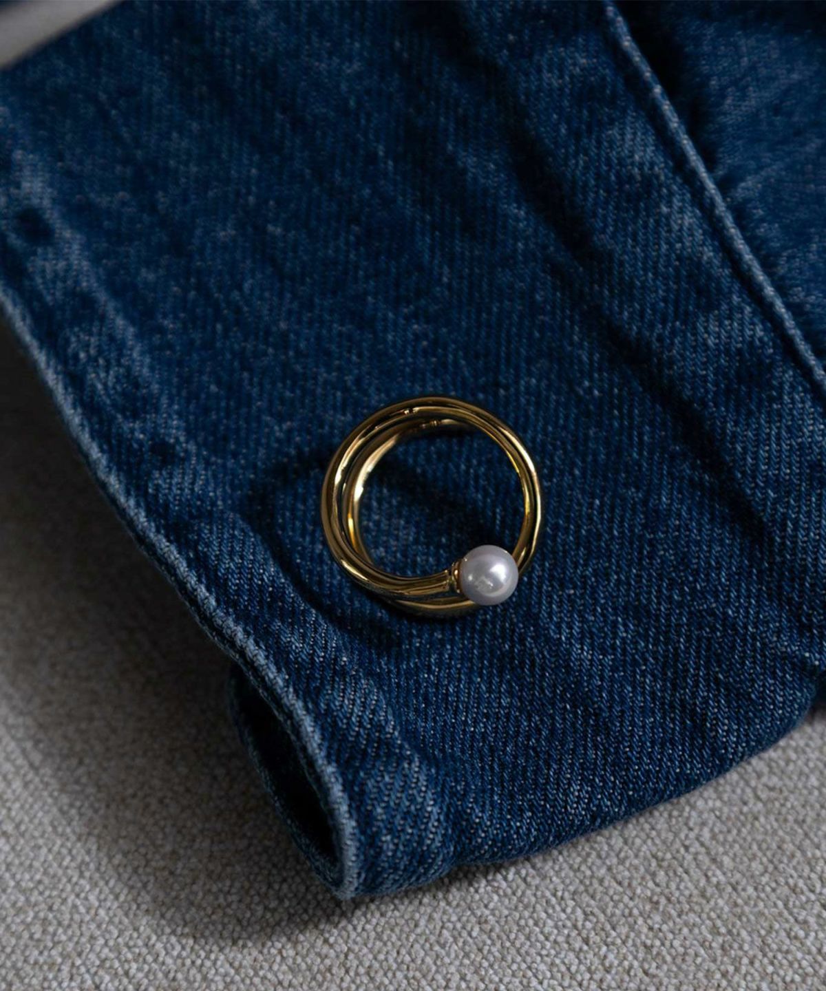 ポリッシュパールスパイラルリング