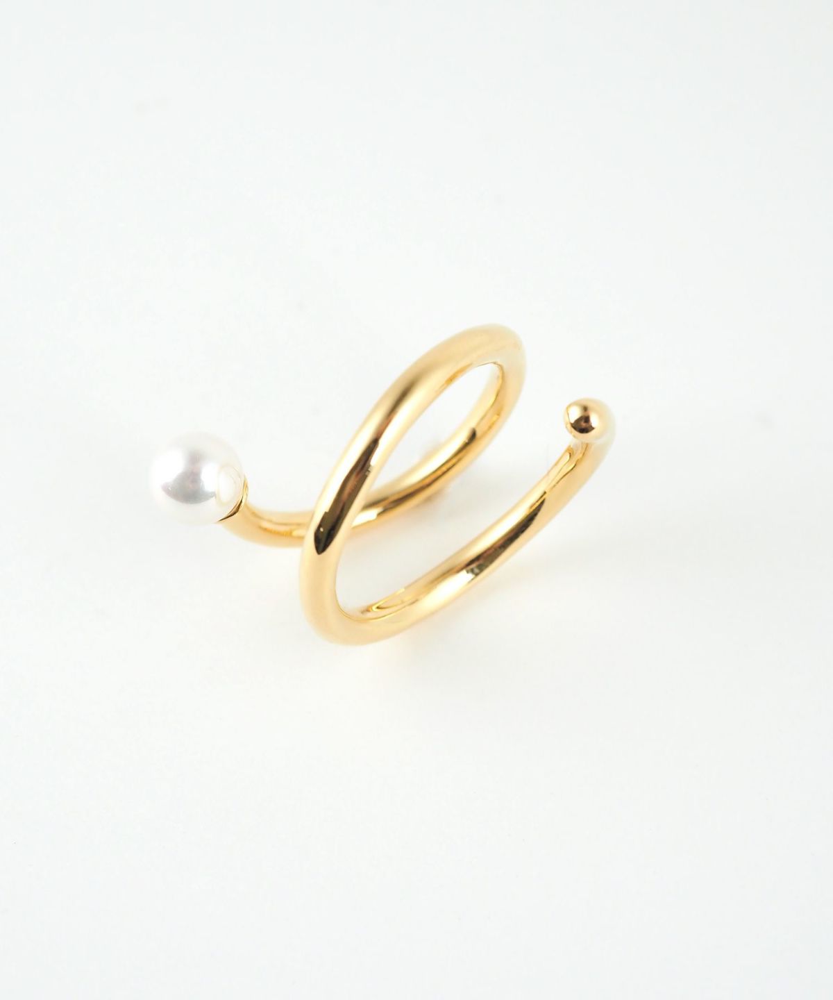 ポリッシュパールスパイラルリング