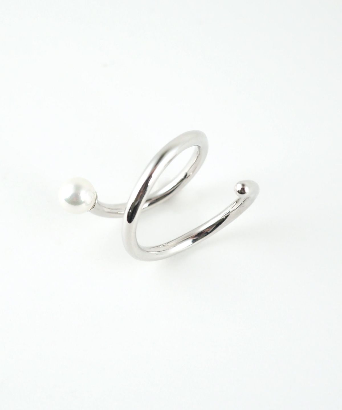 ポリッシュパールスパイラルリング