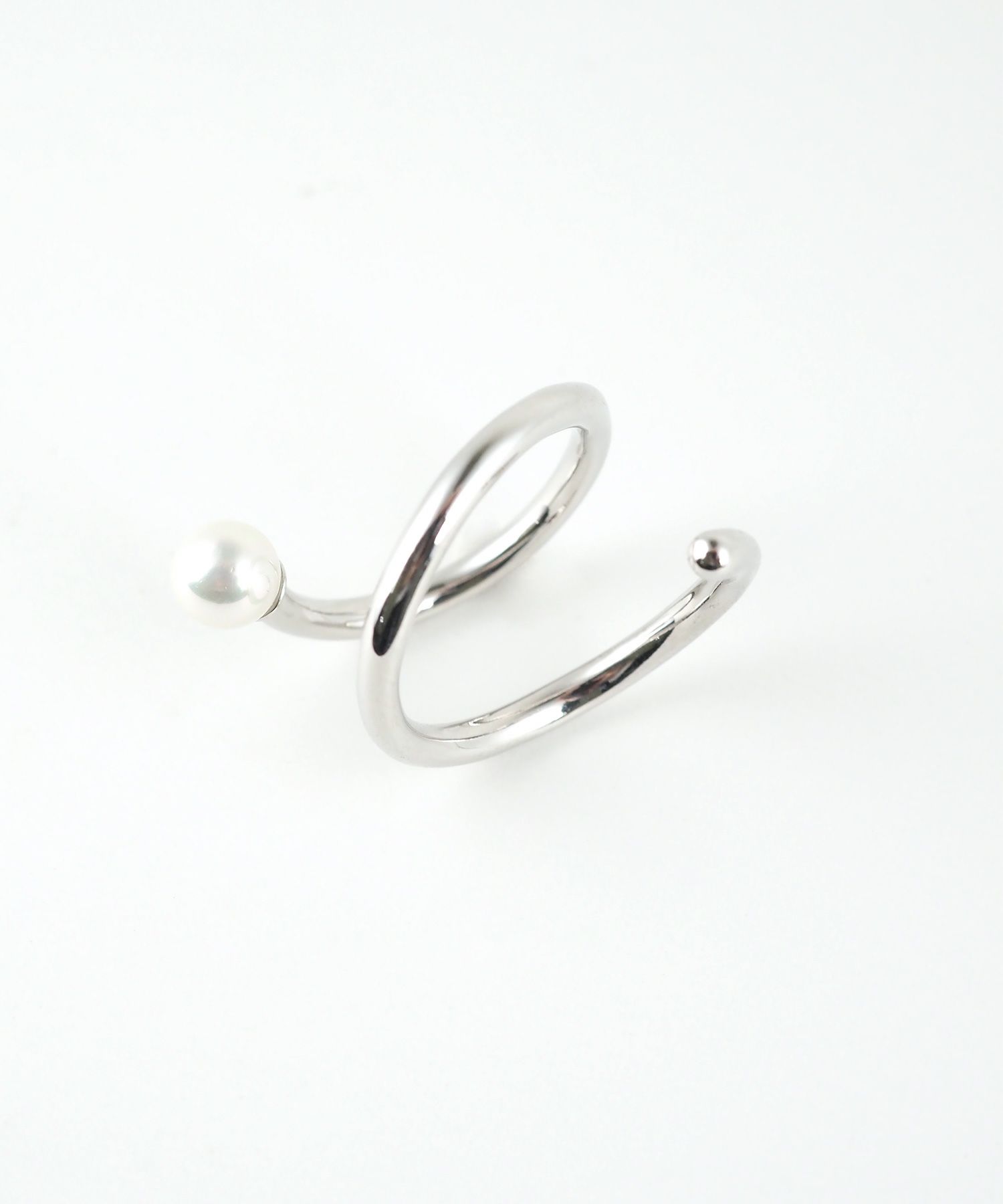 ポリッシュパールスパイラルリング