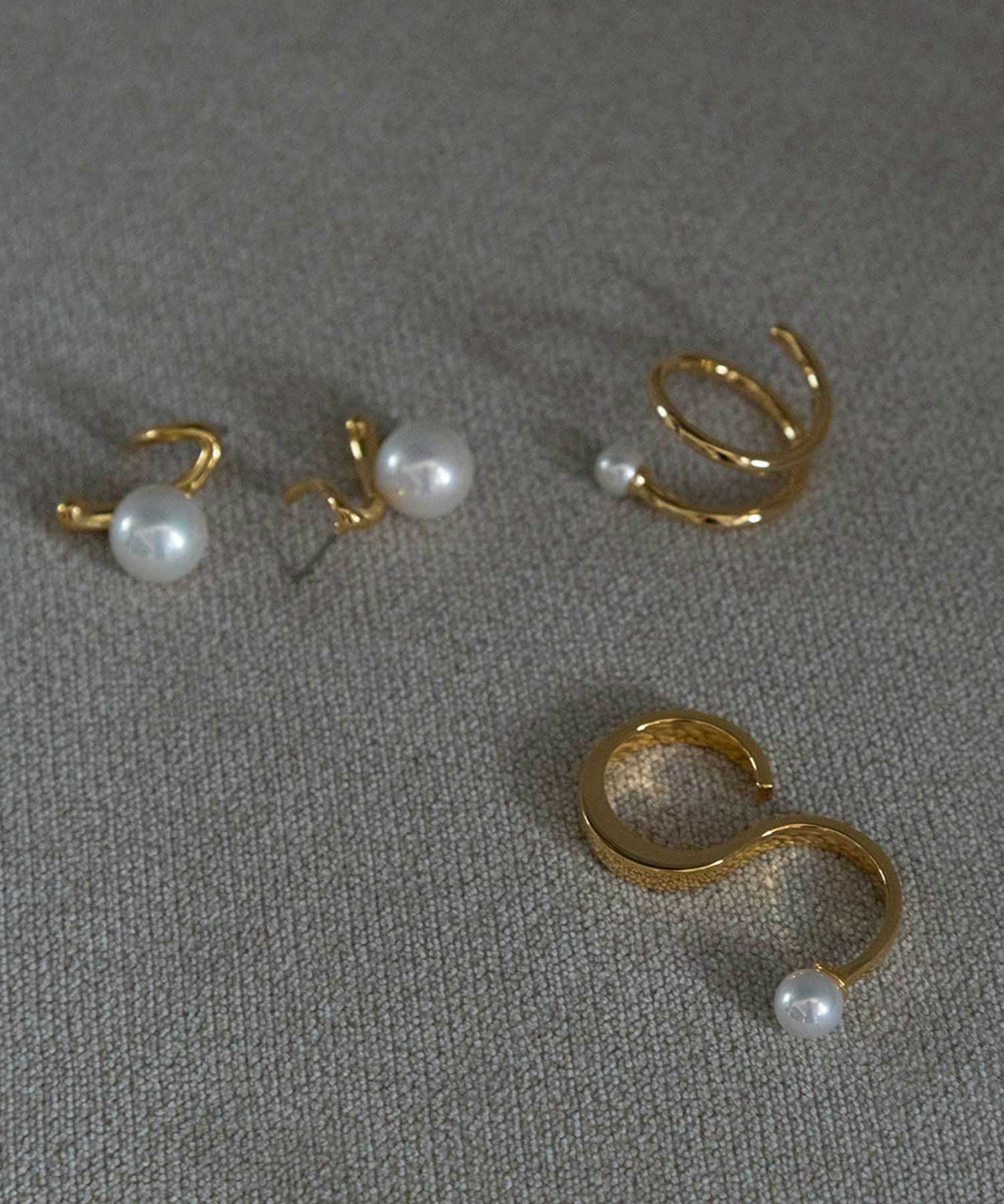 ポリッシュパールニュアンスピアス