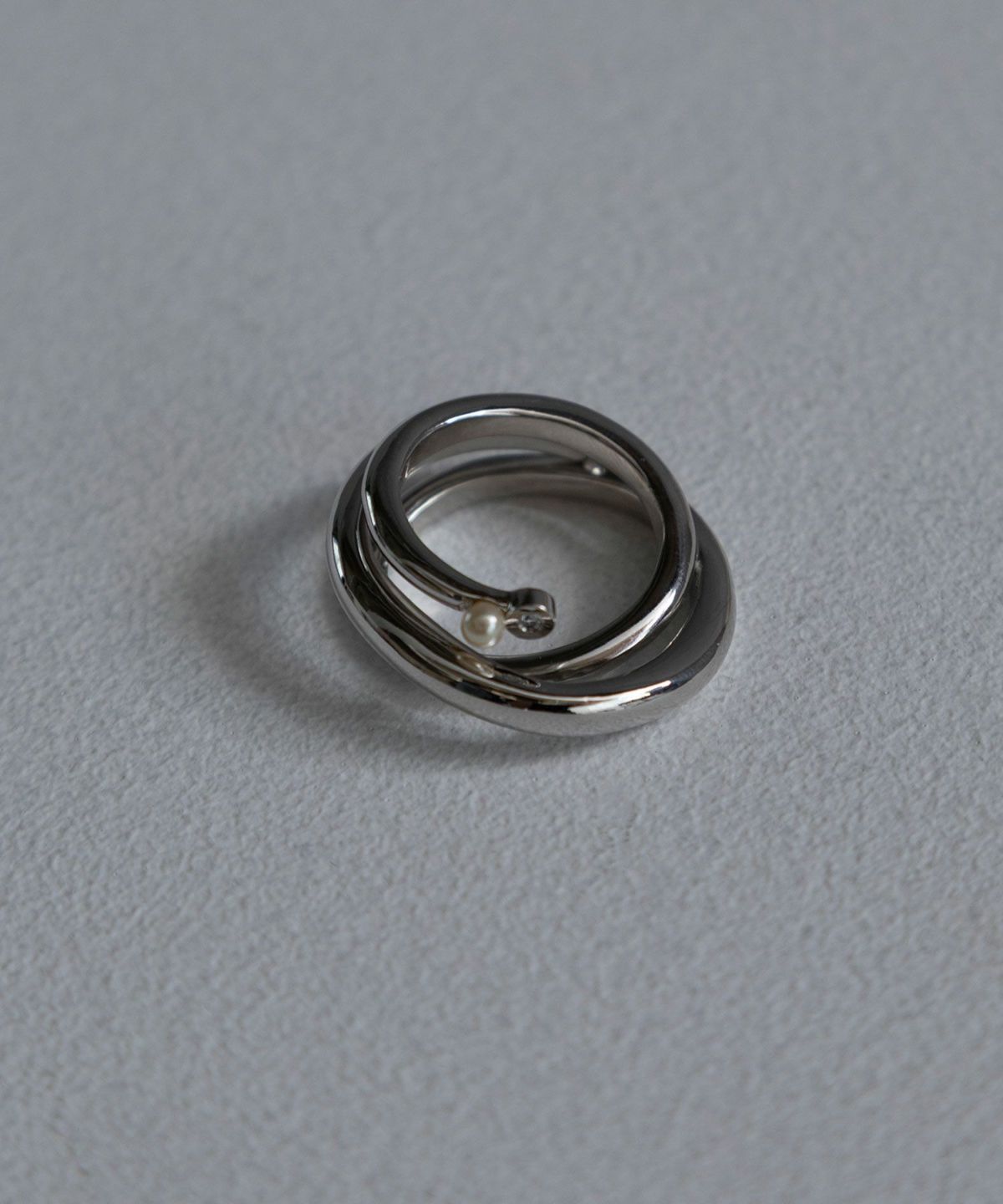 シェルパールジルコニアメタルボリュームリング