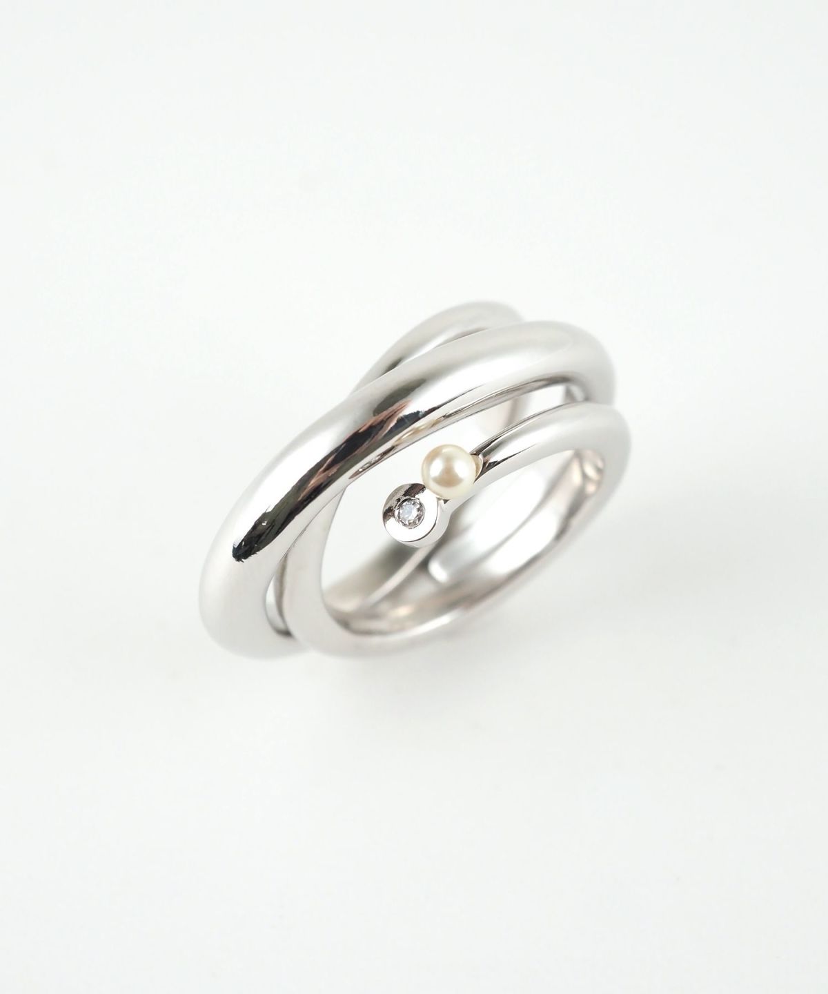 シェルパールジルコニアメタルボリュームリング