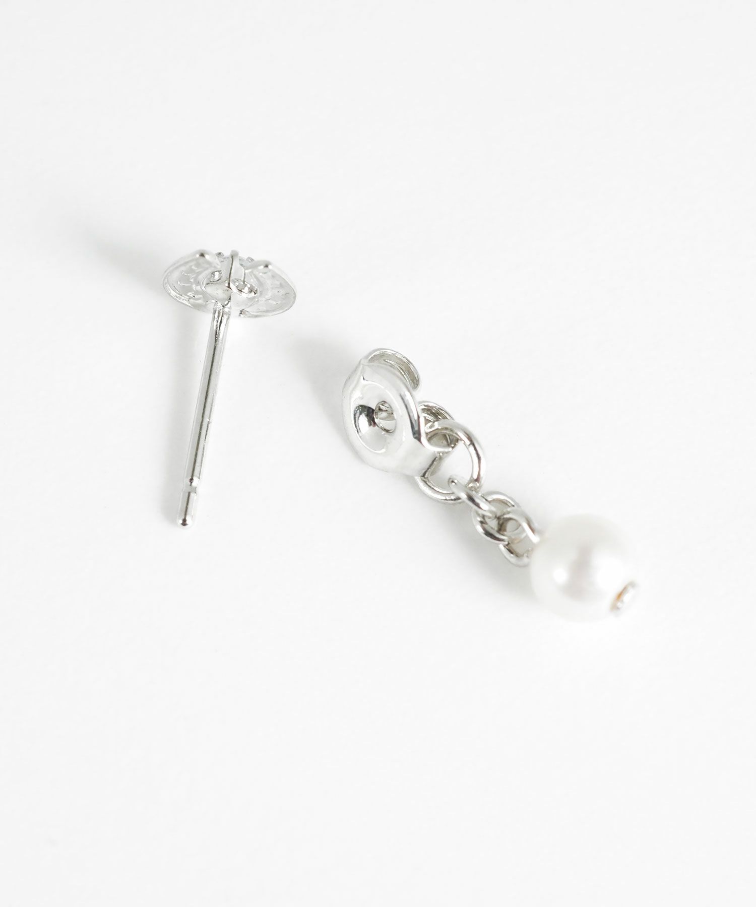 ホースシューパールバックキャッチピアス