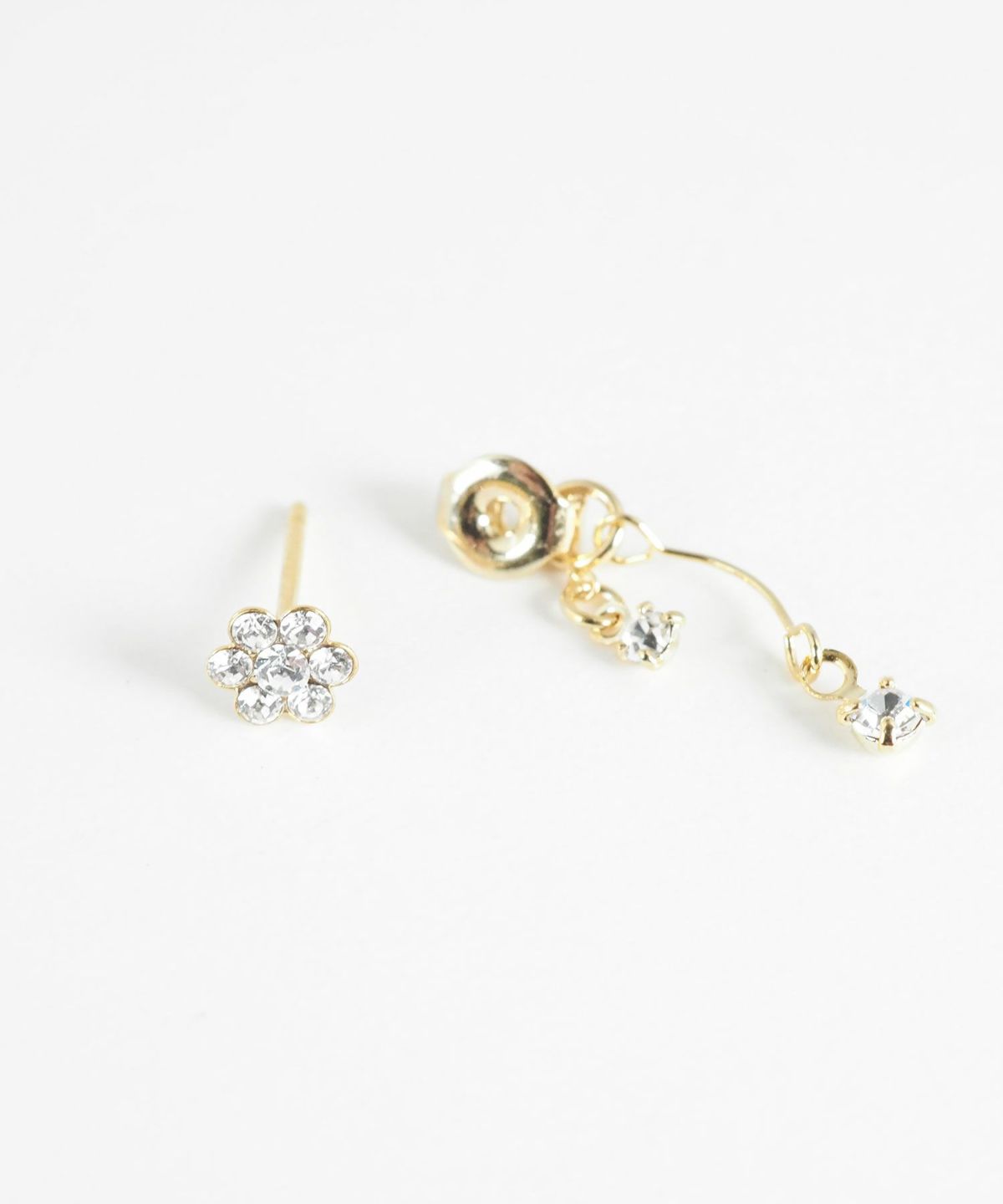 フラワービジューバックキャッチピアス