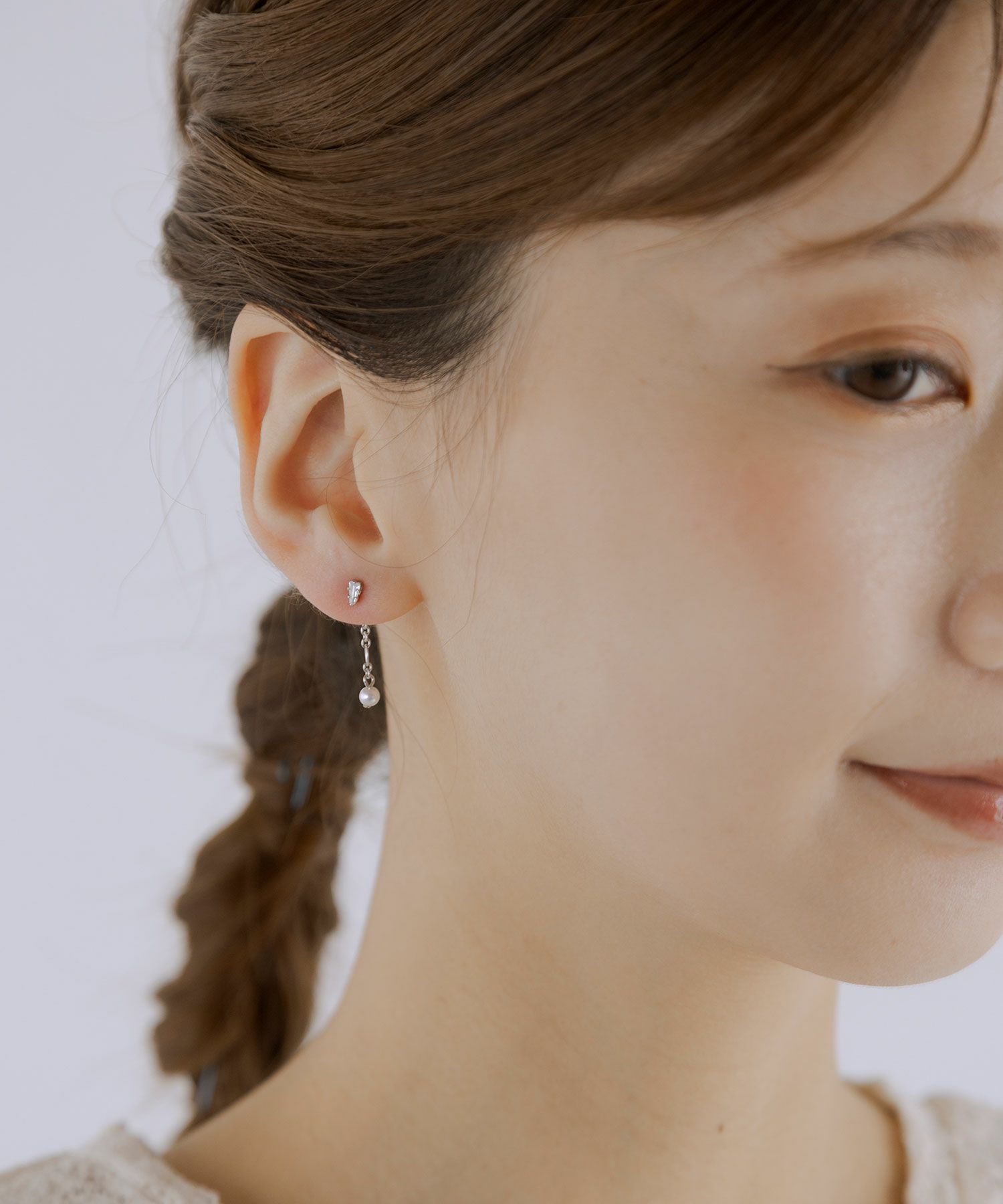 トライアングル＆パールバックキャッチピアス