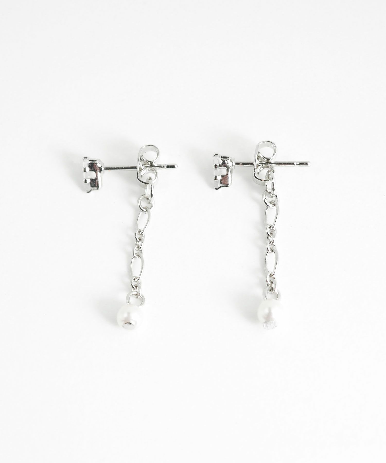 トライアングル＆パールバックキャッチピアス