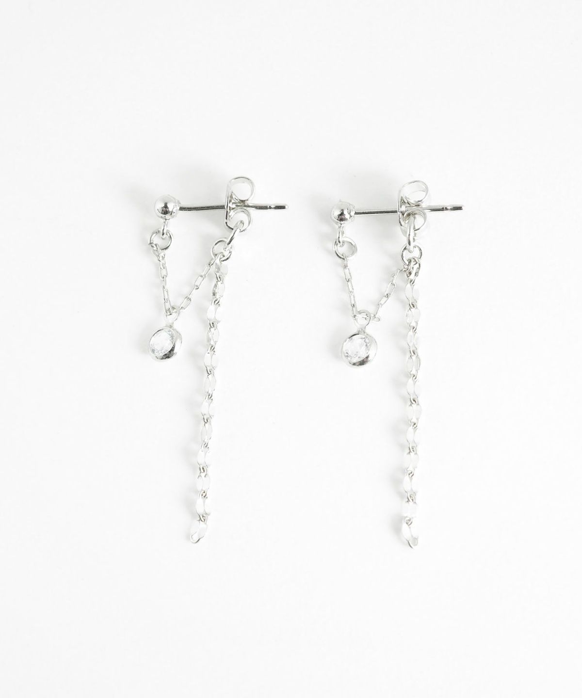 ビジュー＆ペタルチェーンバックキャッチピアス