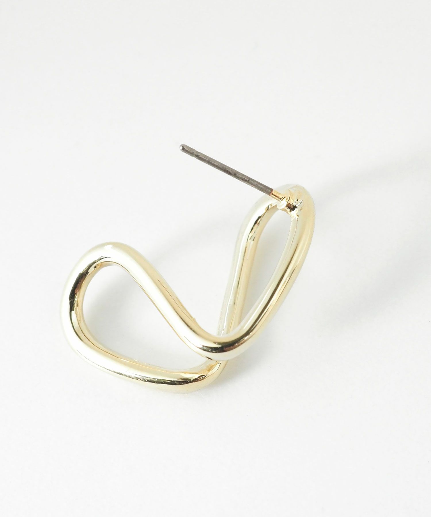 ニュアンスメタルハートピアス【MUK lucenzio】