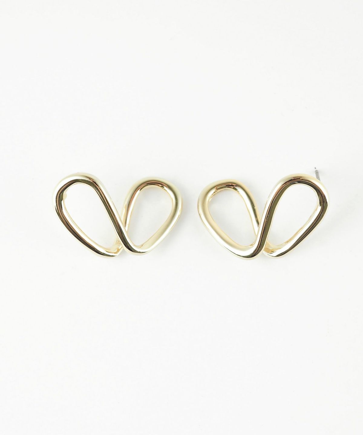 ニュアンスメタルハートピアス【MUK lucenzio】