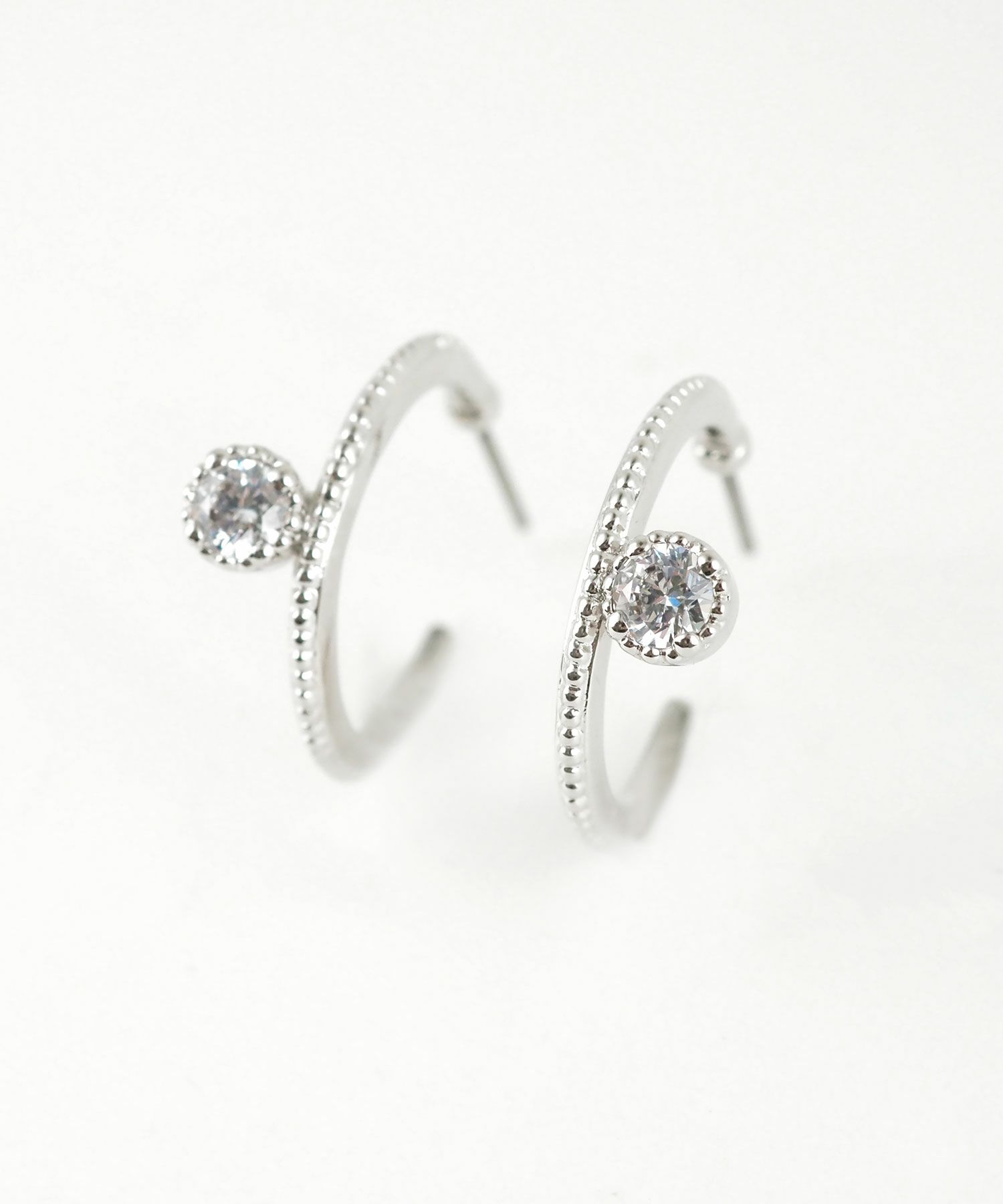 メタルキュービックジルコニアピアス