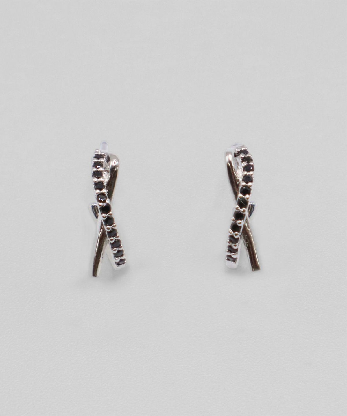 クロスラインフープチタンポストピアス