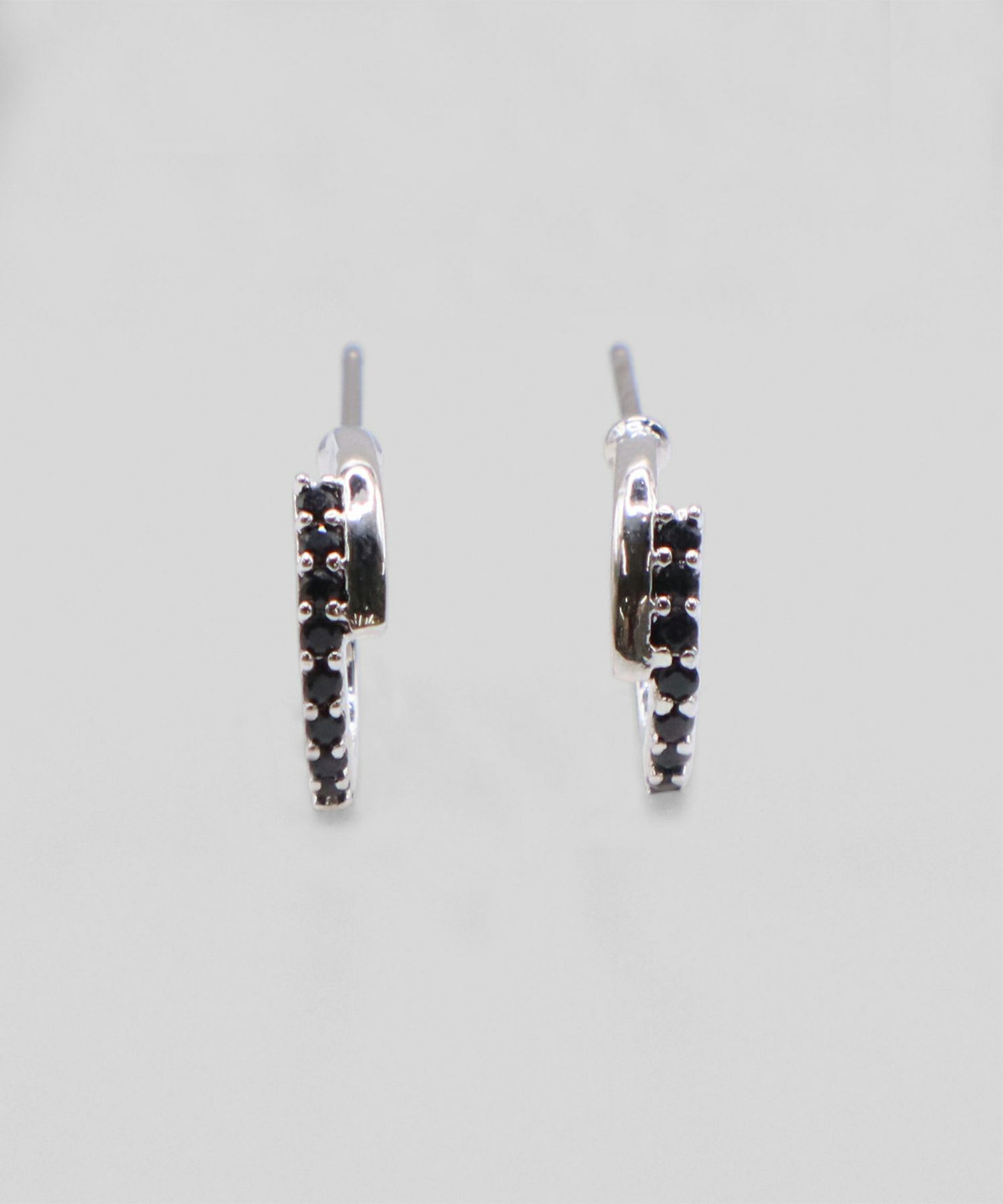 ストーンラインフープチタンポストピアス