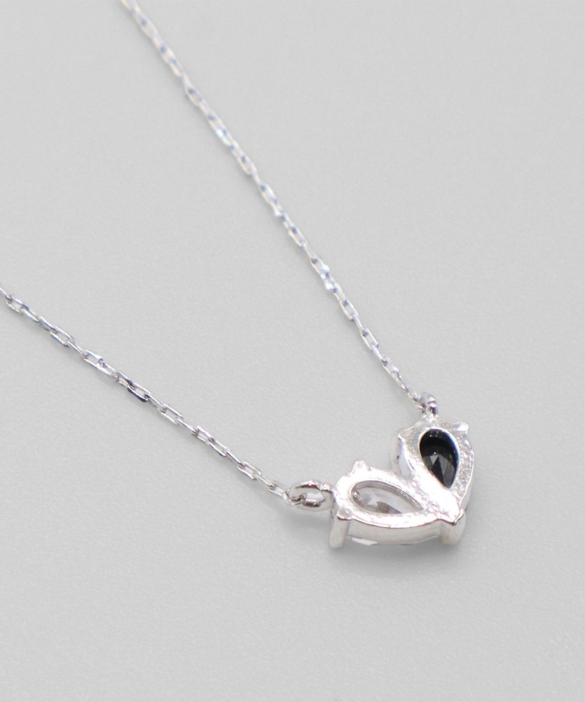 ブラッククリアストーンハートモチーフネックレス