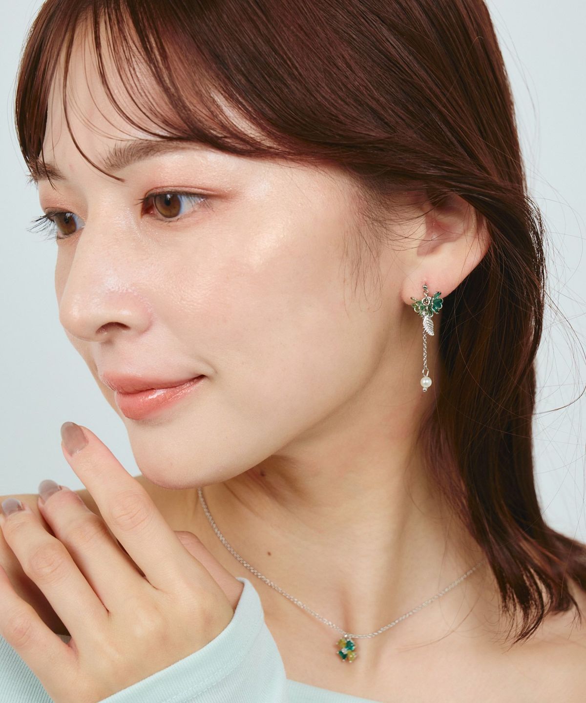 クローバーチェーンチタンポストピアス