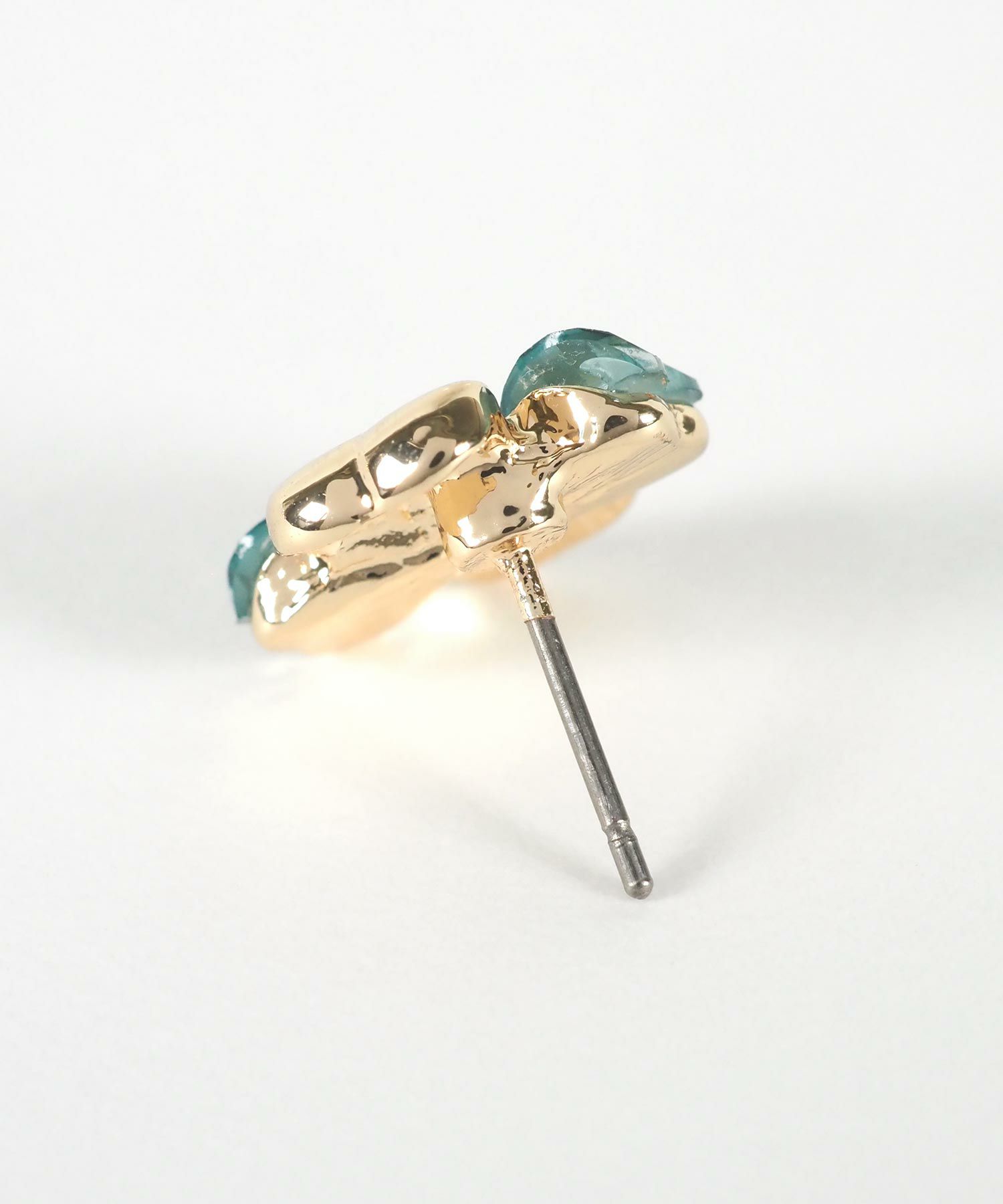 メタルクローバーチタンポストピアス