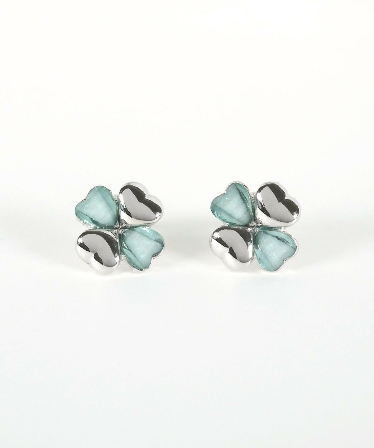 メタルクローバーチタンポストピアス