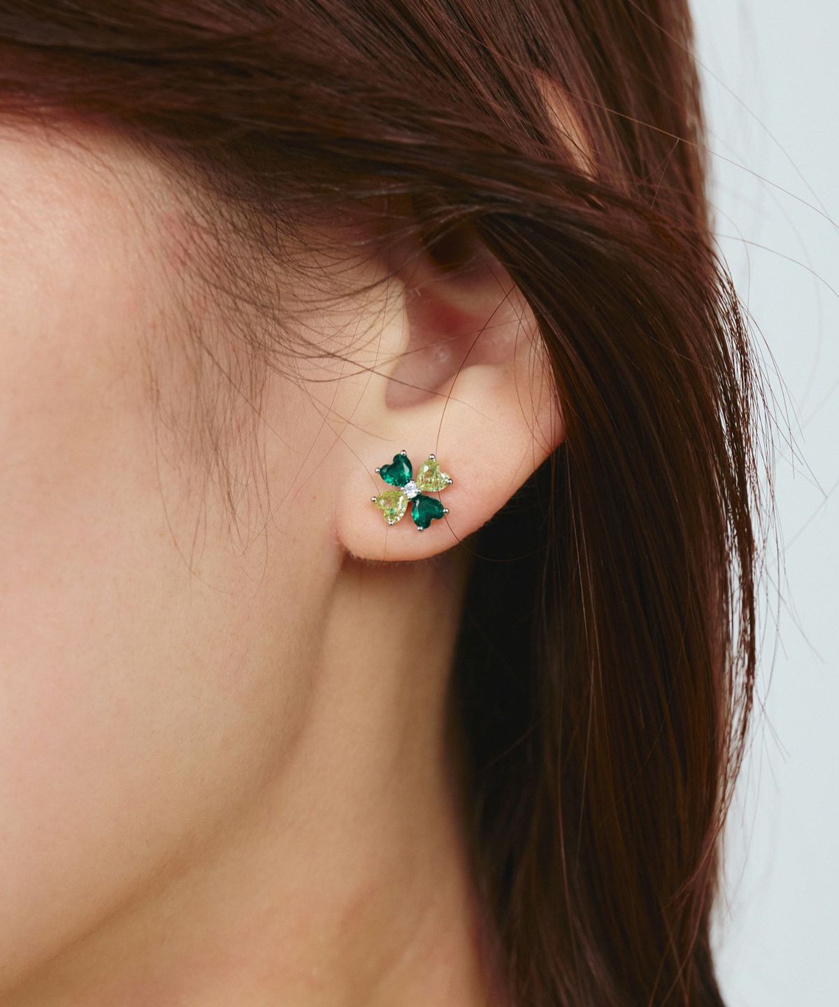 クローバービジューチタンポストピアス