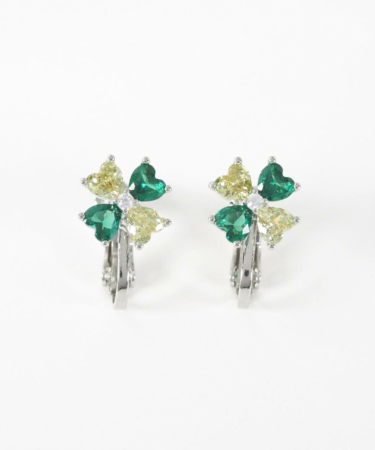 クローバービジューイヤリング