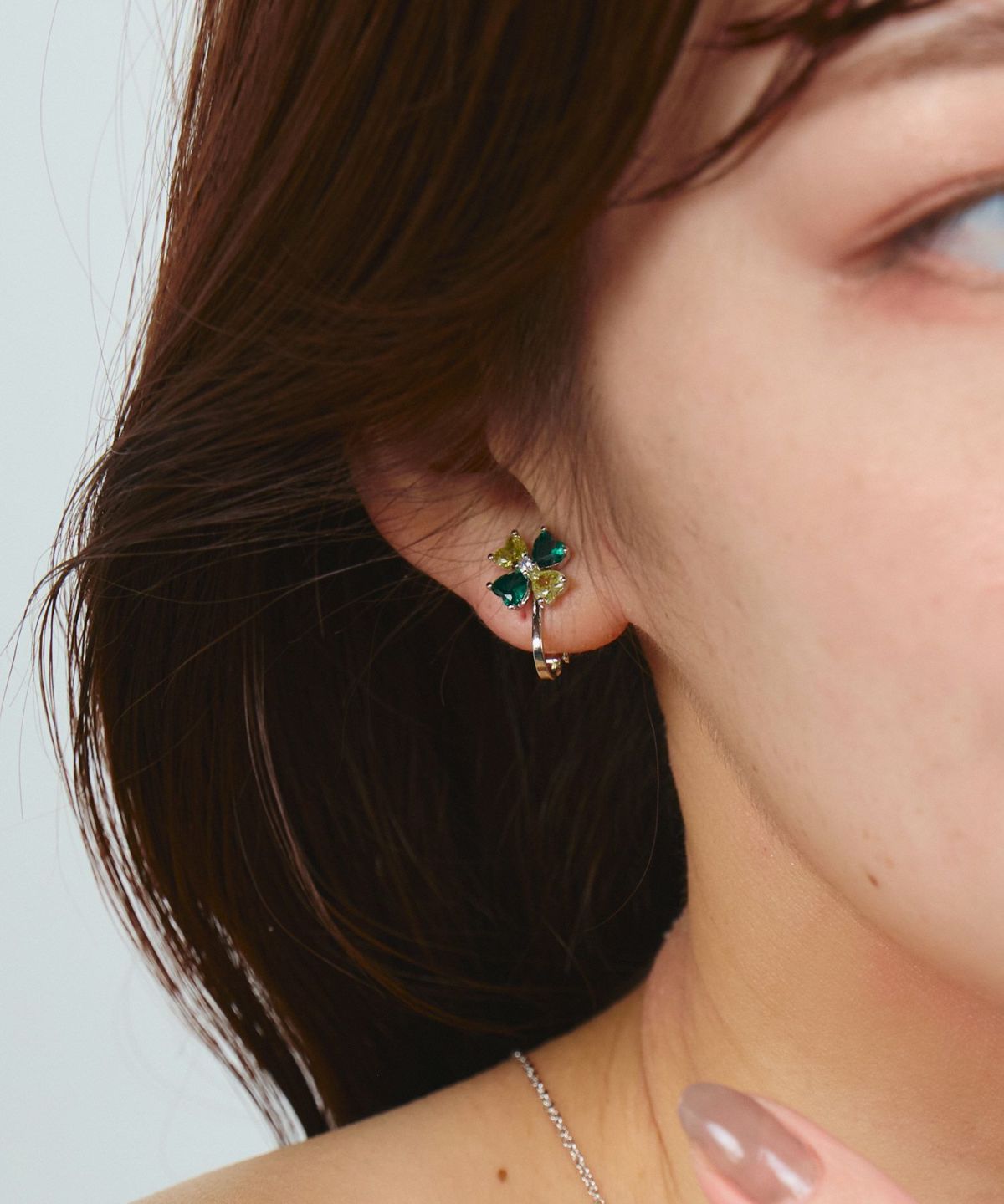 クローバービジューイヤリング