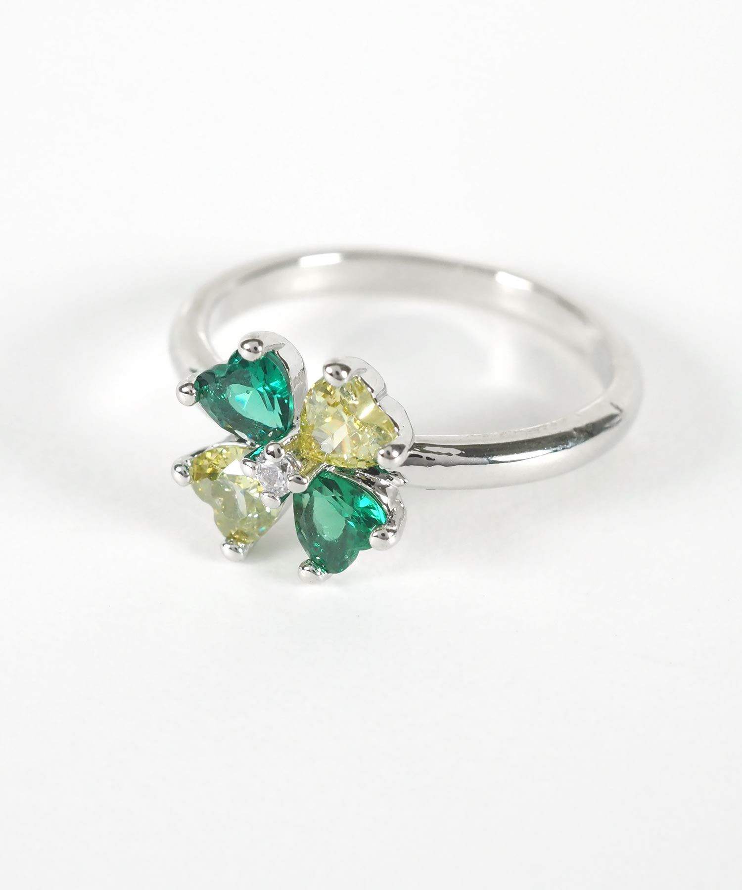 クローバービジューリング