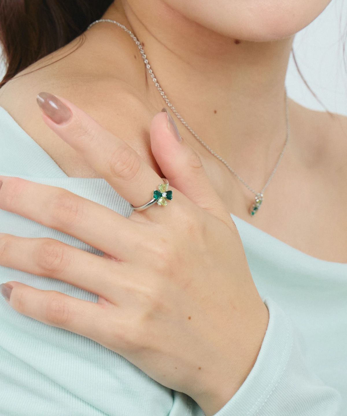 クローバービジューリング