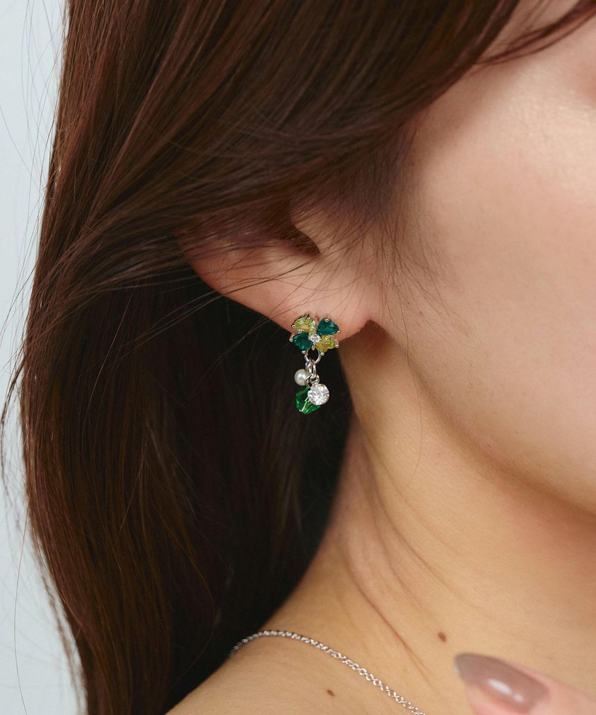 クローバービジューパールチタンポストピアス