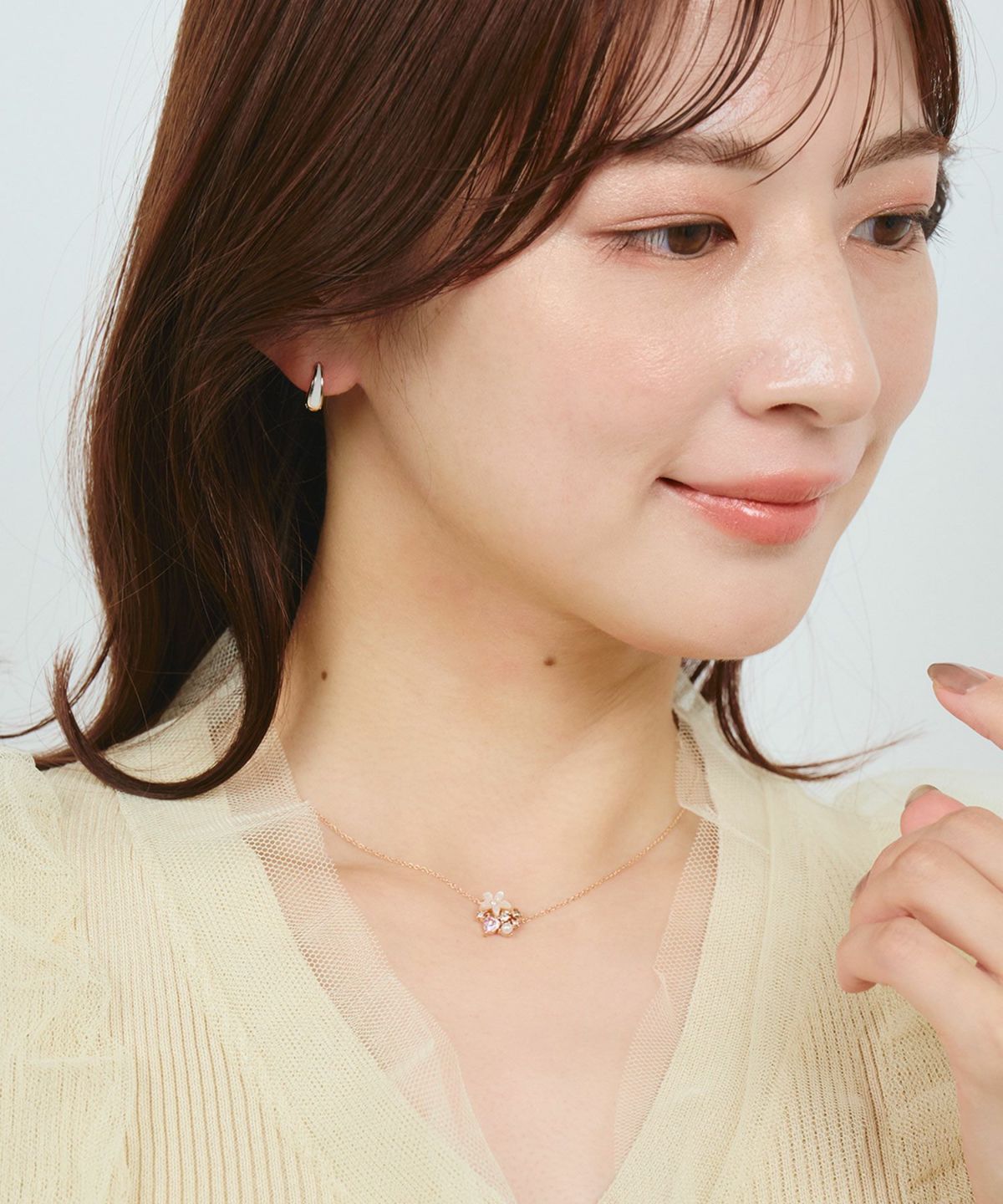 ピンク蝶貝フラワーダブルハートネックレス