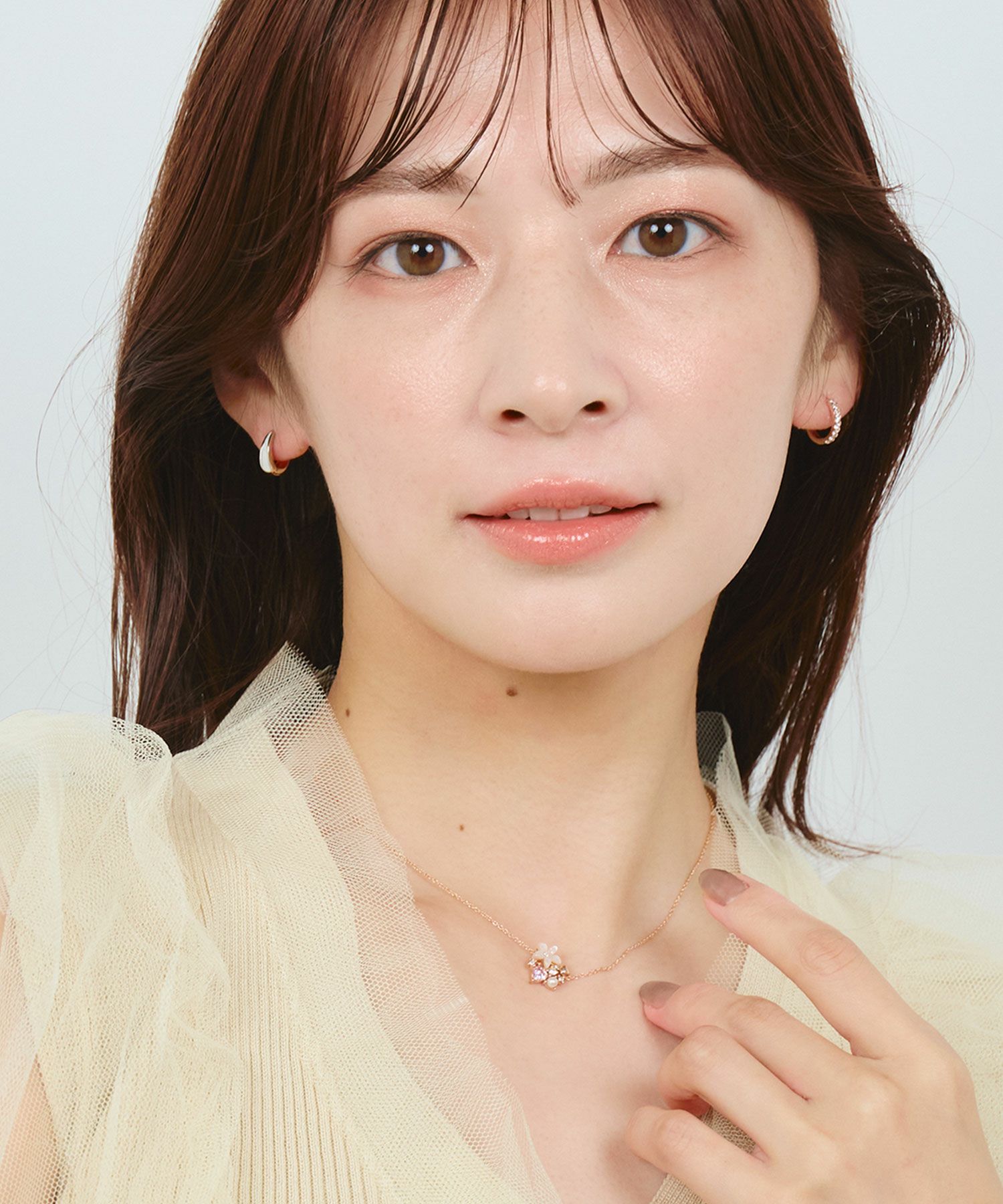 ピンク蝶貝フラワーダブルハートネックレス