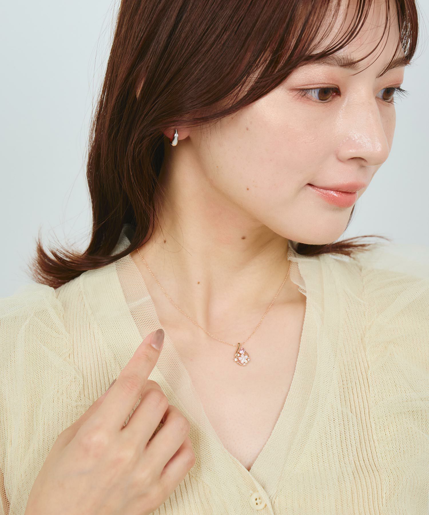 ピンク蝶貝フラワーハートドロップネックレス