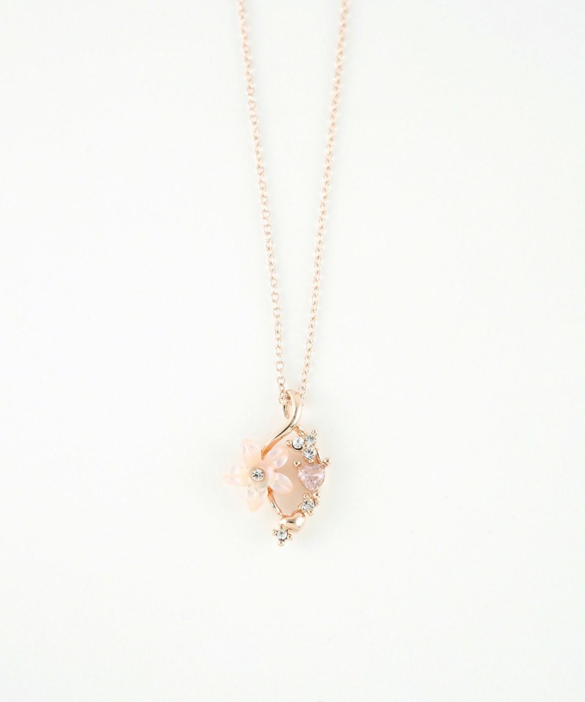 ピンク蝶貝フラワーハートフイユネックレス