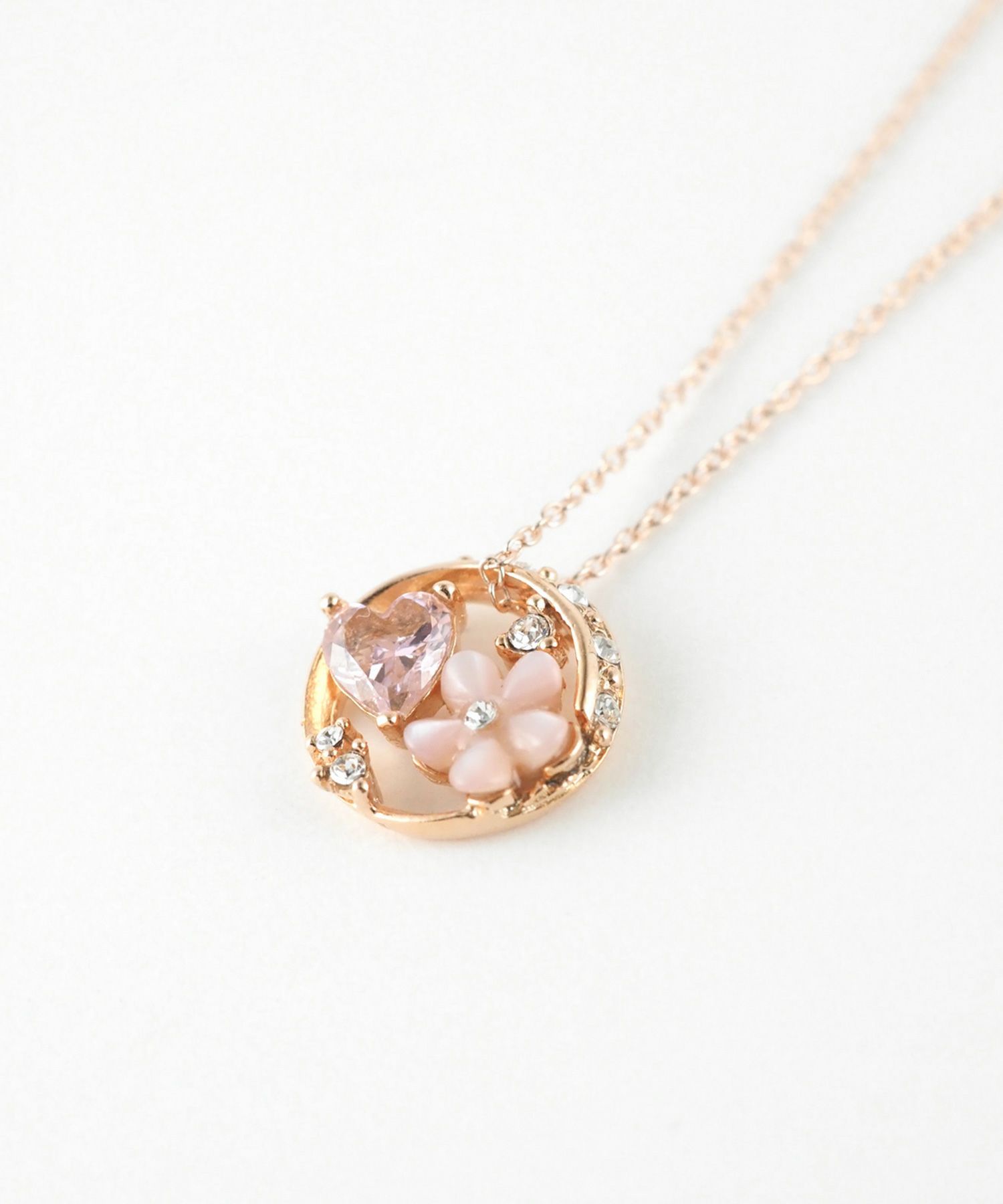 ピンク蝶貝フラワーハートラウンドネックレス