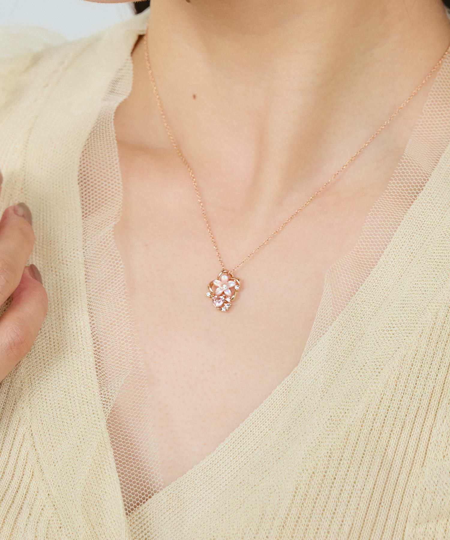 ピンク蝶貝フラワーハートニュアンスネックレス