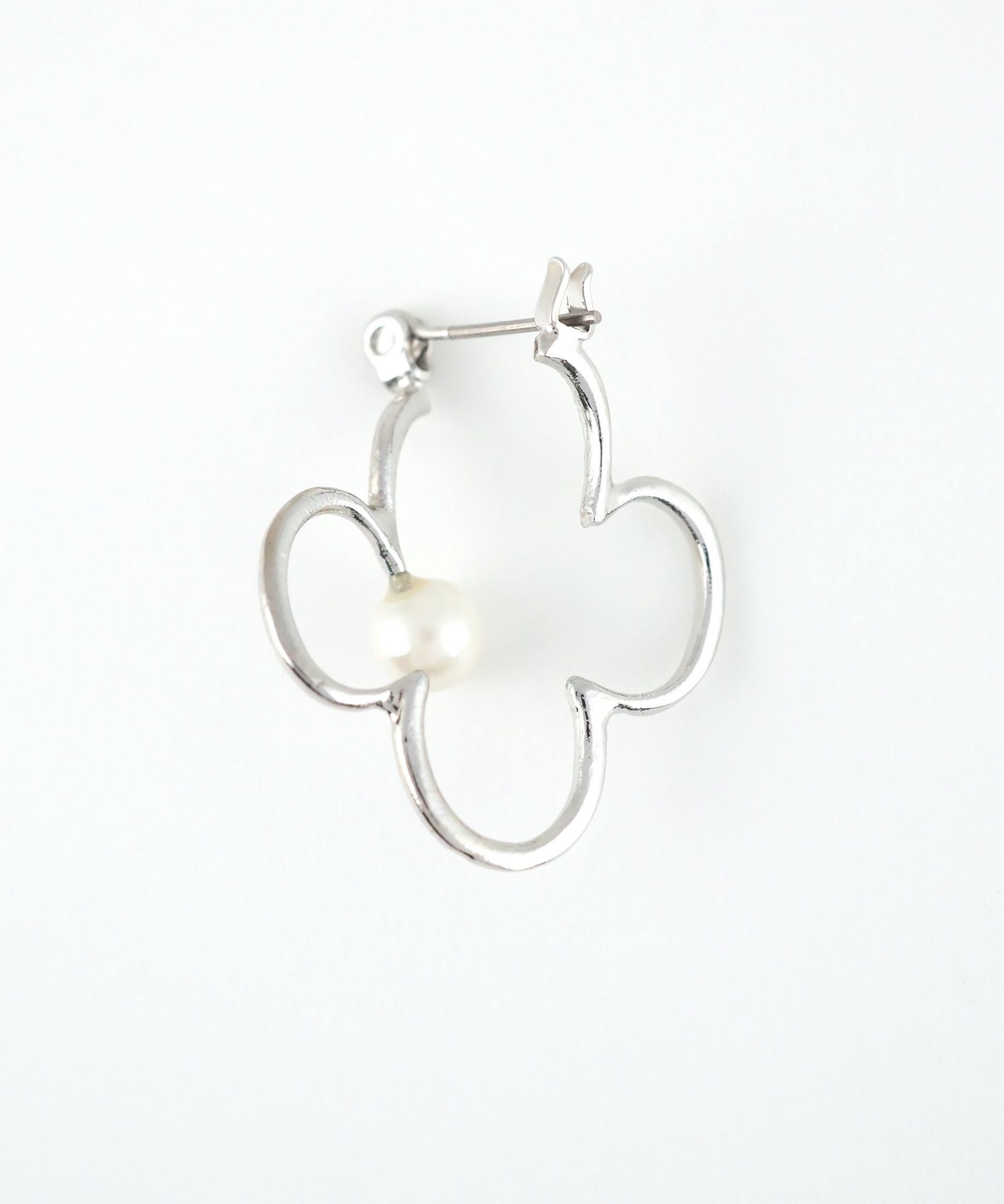 メタルラインフラワーピュアチタンポストピアス【ISS】