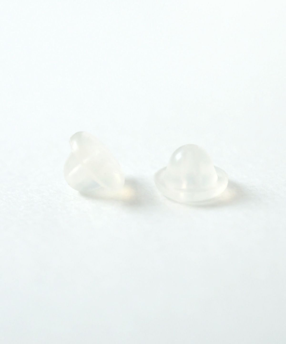 ミニメタルボール樹脂コーティングポストピアス【ISS】