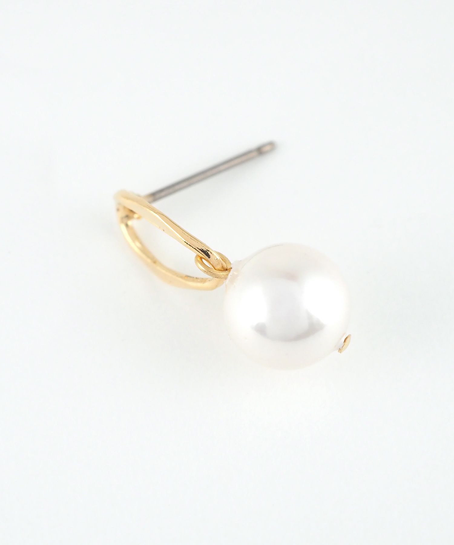 オーバルメタルラインパールピュアチタンポストピアス【ISS】