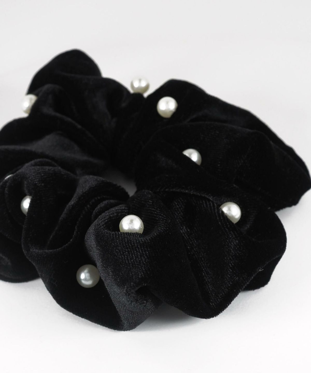 パール付きベロアシュシュ【Grace】