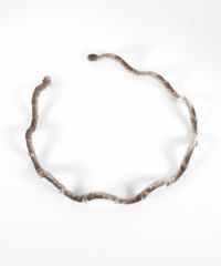 ストーン付きウェーブベロアカチューシャ【Grace】