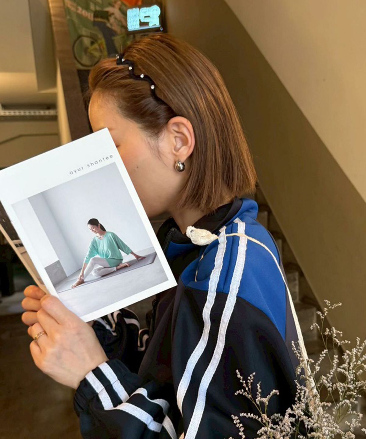 ストーン付きウェーブベロアカチューシャ【Grace】