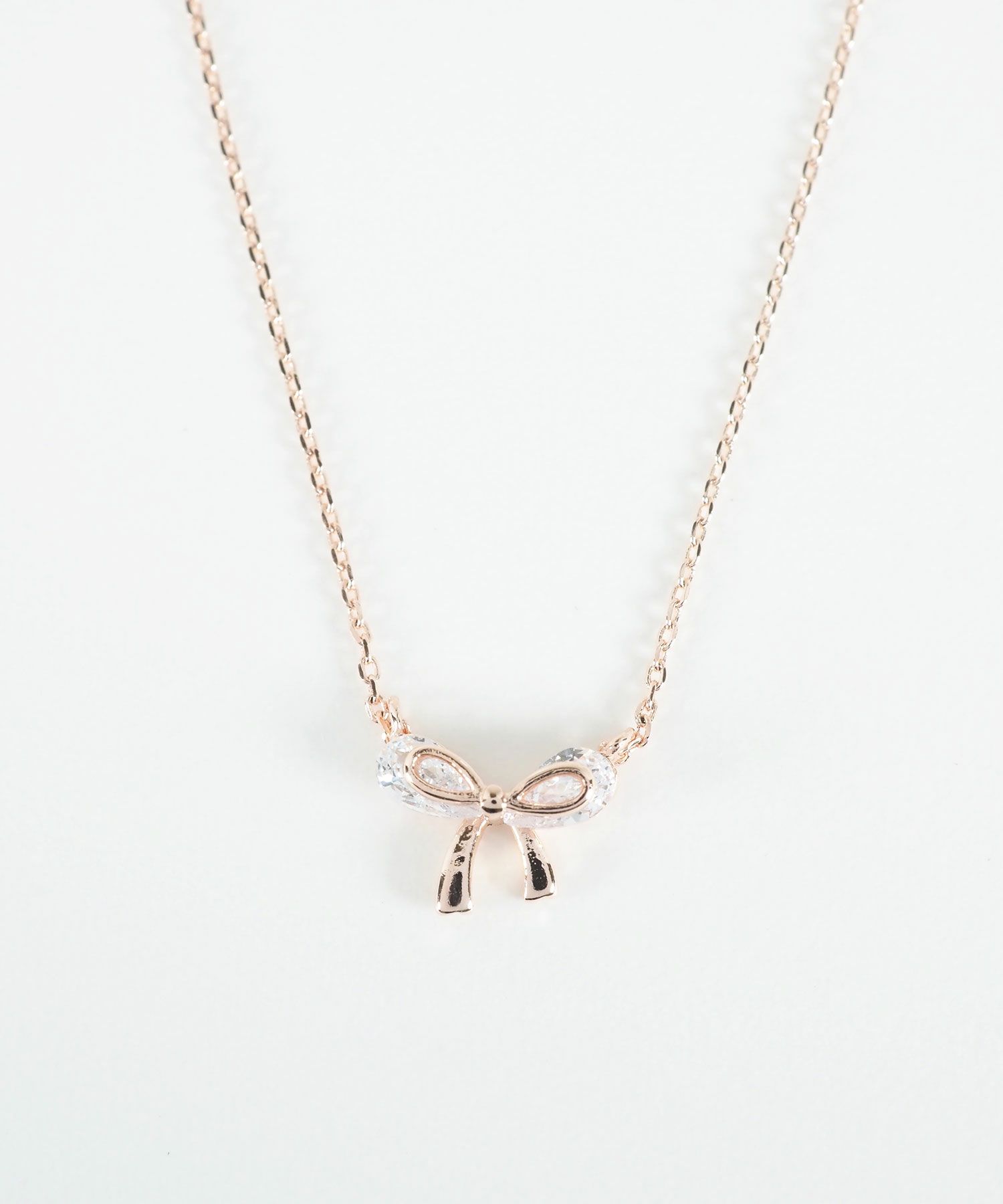 キュービックメタリックリボンネックレス