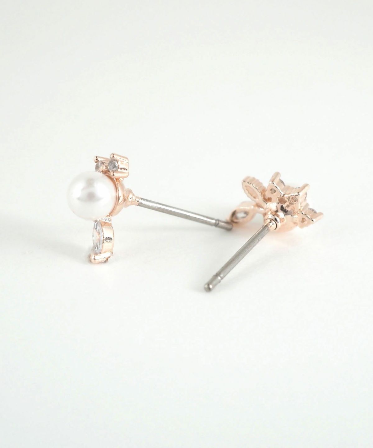 ナウパカパールチタンポストピアス