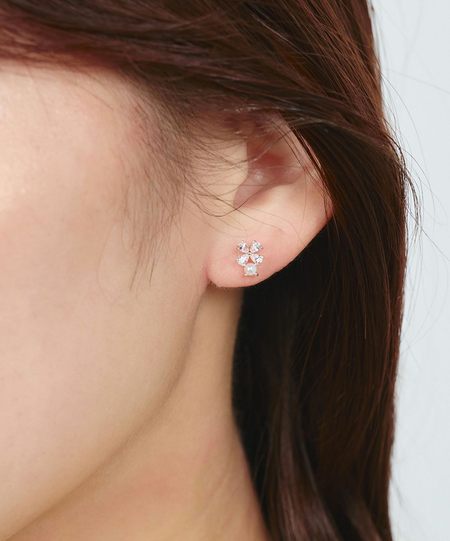 キュービッククローバーパールチタンポストピアス